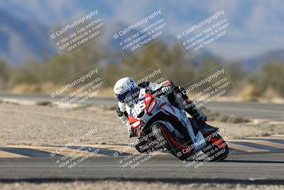 media/Dec-07-2025-CVMA (Sun) [[3e7d2de5dc]]/Race 12- Formula 40 MW and LW/